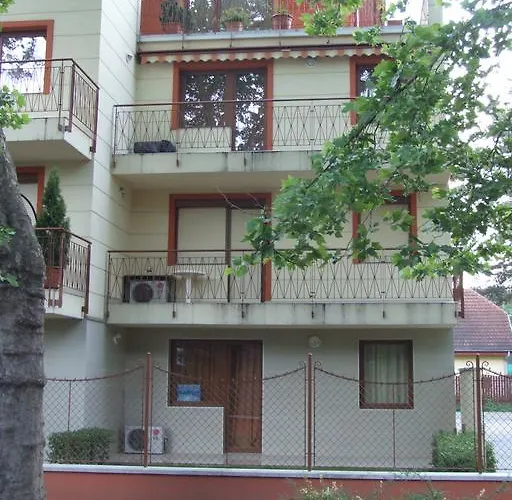 Palazzo Lägenhet *